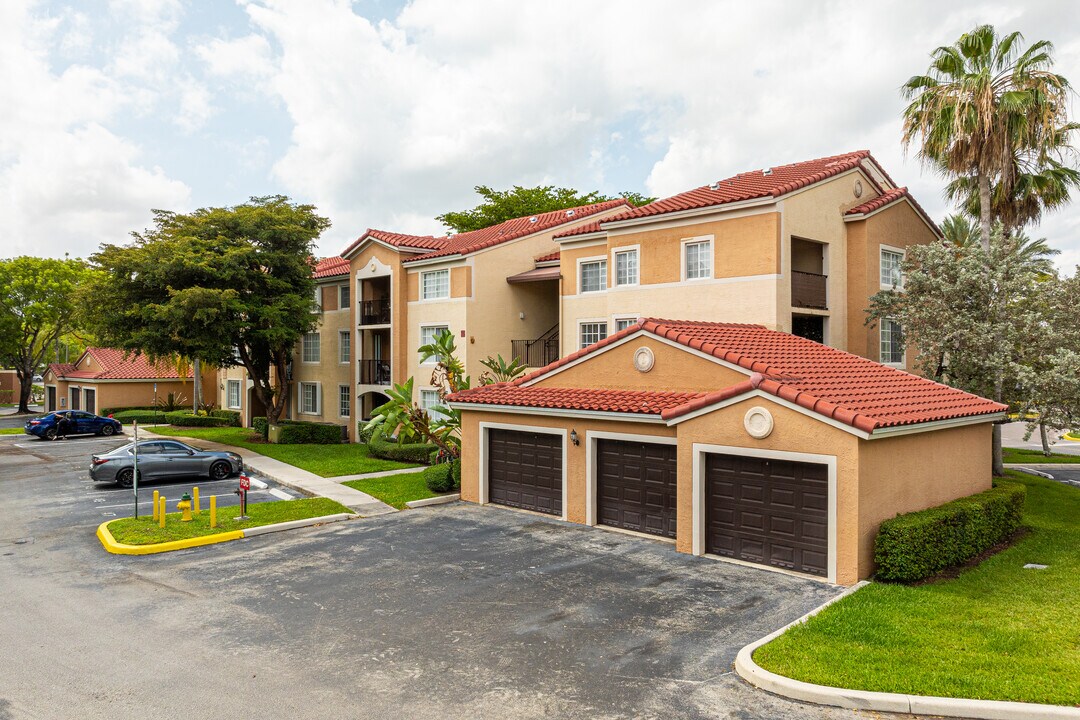 The Enclave At Miramar in Miramar, FL - Building Photo