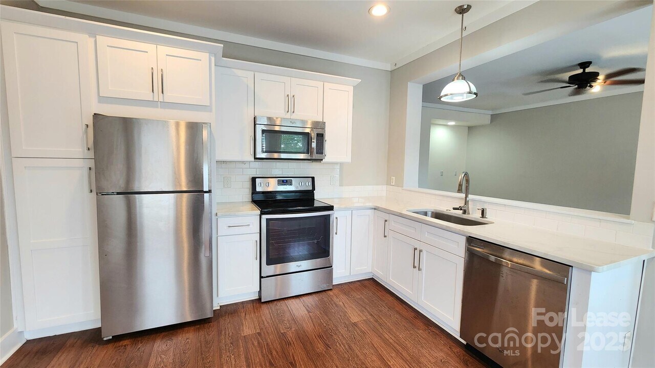 429 Windsor Gate Dr in Fort Mill, SC - Building Photo