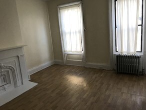 575 Classon Ave in Brooklyn, NY - Foto de edificio - Building Photo