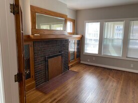 1118 Maryland St in Grosse Pointe Park, MI - Building Photo