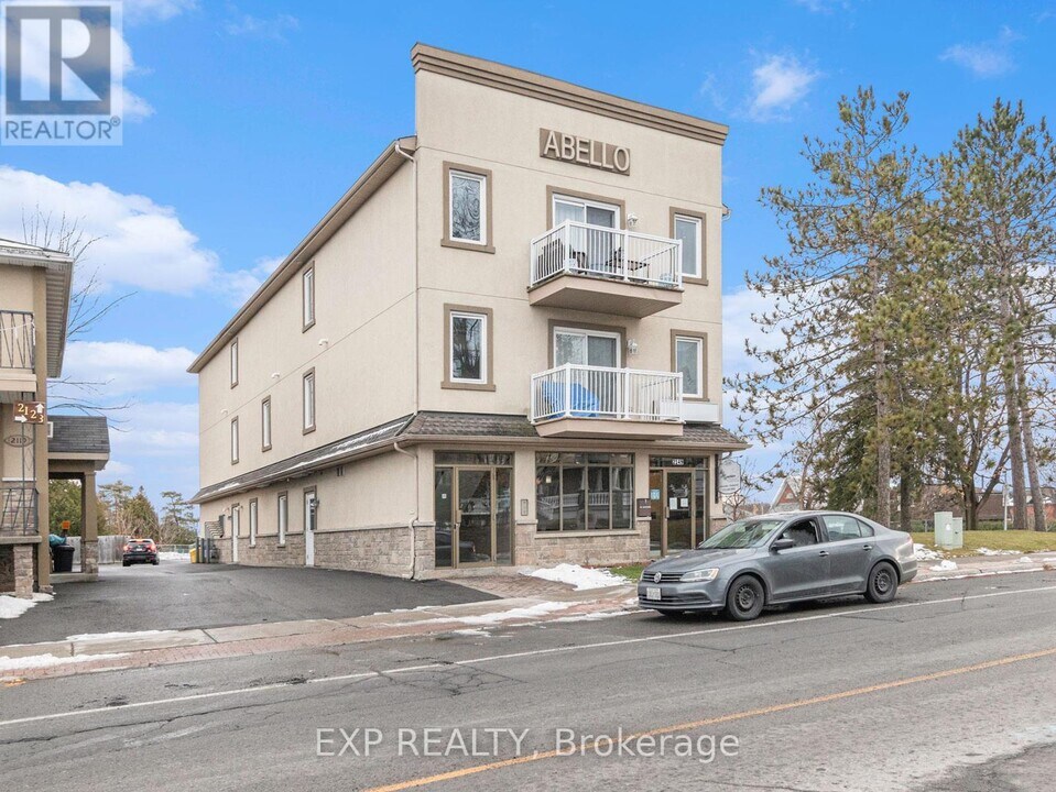 2149-2149 Laurier St in Clarence-Rockland, ON - Building Photo