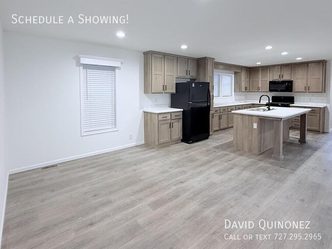 6198 W Adams in Belleville, MI - Building Photo - Building Photo