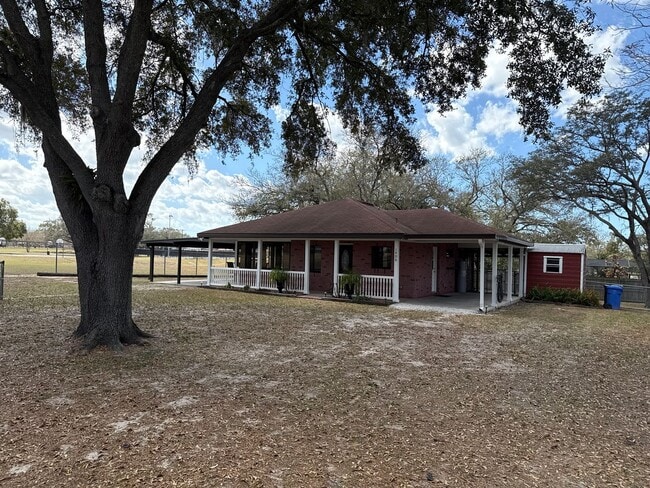 property at 1406 Berkshire Dr