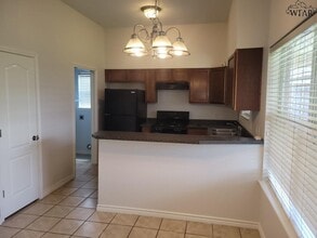 5031 Cy Young Dr in Wichita Falls, TX - Building Photo - Building Photo