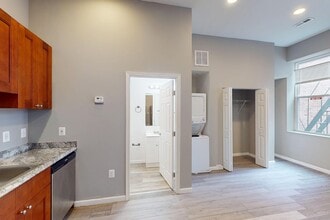 2202 Maryland Ave in Baltimore, MD - Building Photo - Building Photo