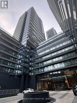 127 Broadway Ave in Toronto, ON - Building Photo