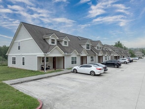 University Heights in Dahlonega, GA - Building Photo - Building Photo