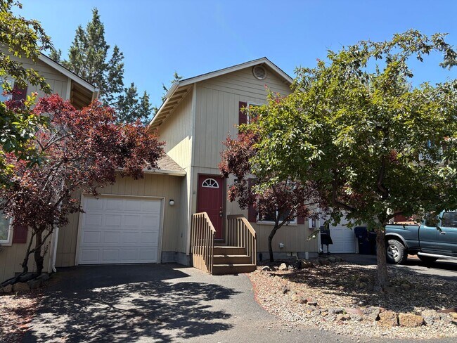 property at 1372 NE Whisper Ridge Dr