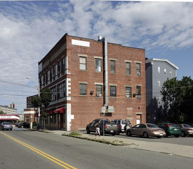 The Rosenfelt Building in Peabody, MA - Building Photo - Building Photo