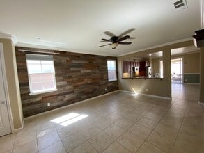 7437 Bloomsbury Way in Elk Grove, CA - Building Photo - Building Photo