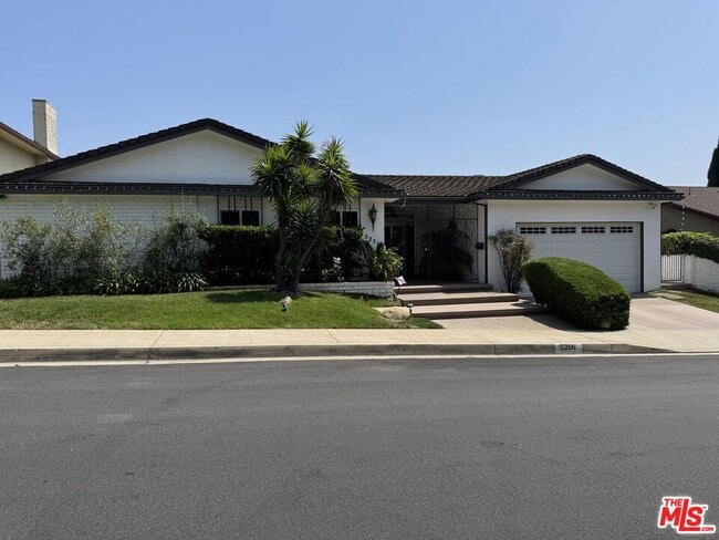 5256 Los Franciscos Way in Los Angeles, CA - Building Photo - Building Photo