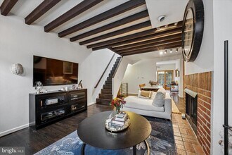 2222 Kater St in Philadelphia, PA - Building Photo - Building Photo