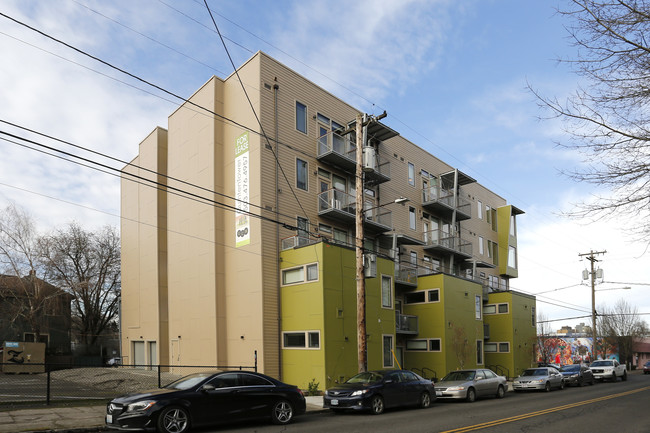 Quinten Tower in Portland, OR - Building Photo - Building Photo