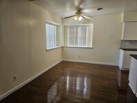 7823 Barberton Dr photo'