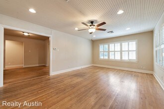 921 E 37th St in Austin, TX - Building Photo - Building Photo