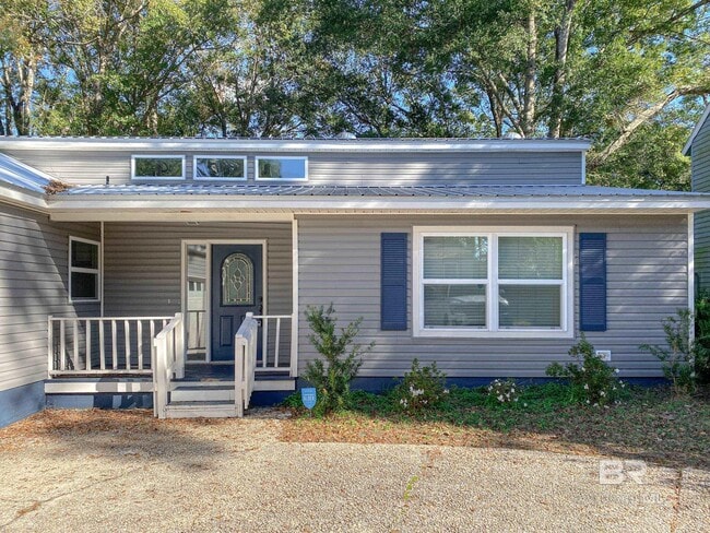 107 Wild Oak Dr in Daphne, AL - Foto de edificio - Building Photo