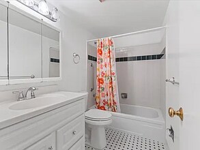 750 Trailwood Path in Bloomfield Township, MI - Building Photo - Building Photo