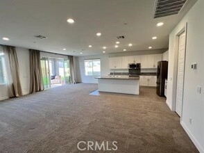 24800 Cimarron Cir in Menifee, CA - Foto de edificio - Building Photo