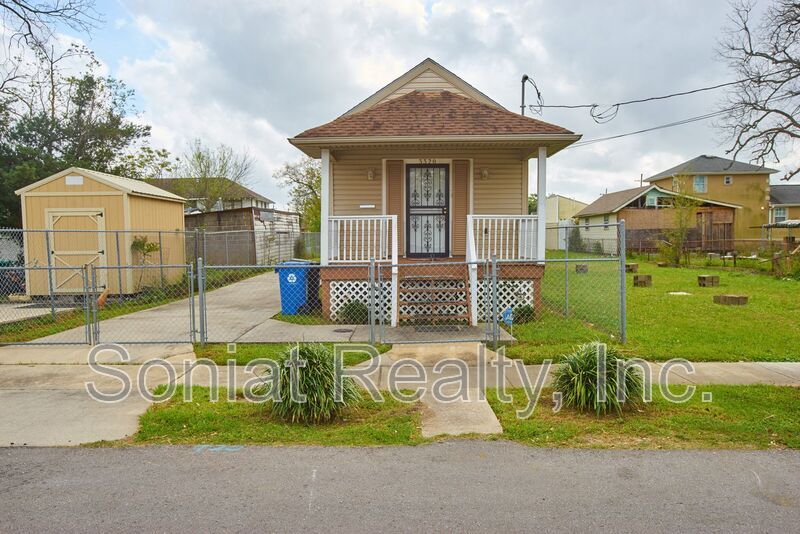 3320 N Prieur St in New Orleans, LA - Building Photo