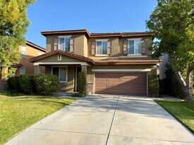 31672 Brisa Ct in Murrieta, CA - Building Photo