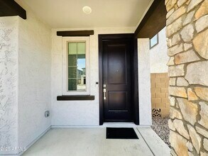 7425 W Nicolet Ave in Glendale, AZ - Building Photo - Building Photo