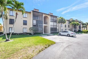 811 Sky Pine Way, Unit A3 in Greenacres, FL - Building Photo