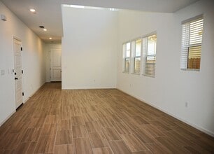 7419 Chadbourne Wy in Sacramento, CA - Building Photo - Building Photo