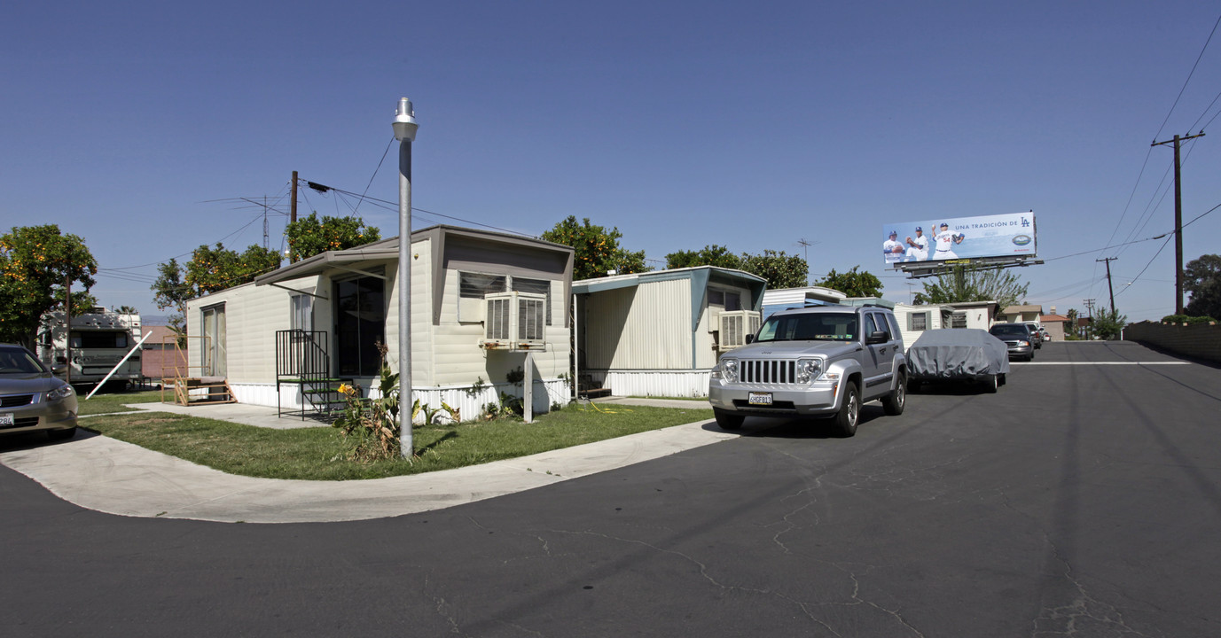 Mt Slover Mobile Home Park in Colton, CA - Foto de edificio