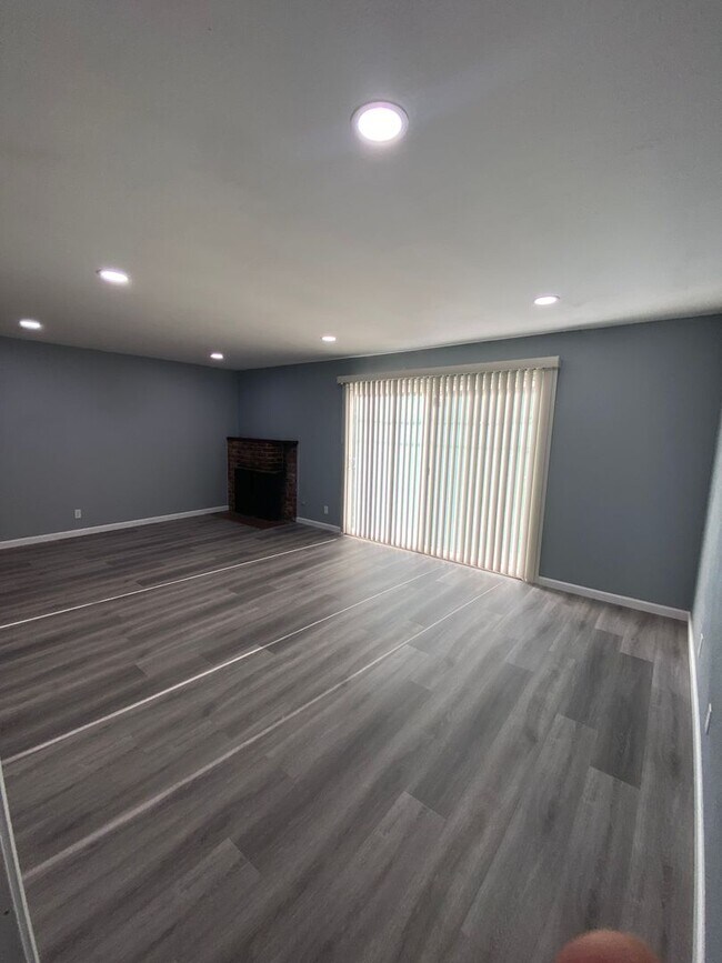 140-142 Baxter Ave in Sacramento, CA - Building Photo - Building Photo