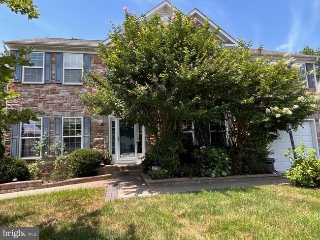 16268 Eagle Flight Cir in Woodbridge, VA - Building Photo - Building Photo
