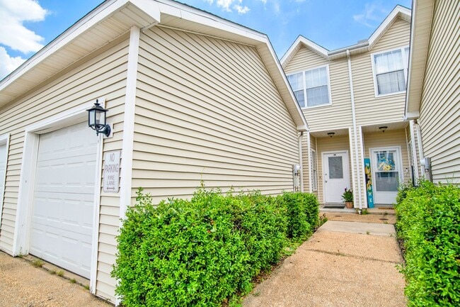 601 E Burgess Rd in Pensacola, FL - Building Photo - Building Photo