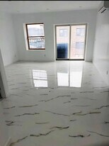 8500 Britton Ave in Queens, NY - Building Photo