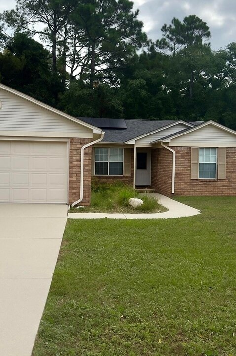 2254 Calle De Cantabria in Navarre, FL - Building Photo