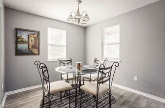 3615 E Lambright St in Tampa, FL - Foto de edificio - Building Photo