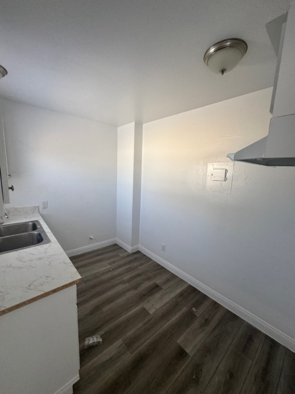 190 W 8th St in San Bernardino, CA - Foto de edificio - Building Photo