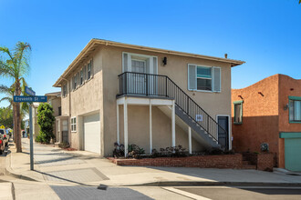 232 11th St, Unit B in Manhattan Beach, CA - Building Photo - Building Photo