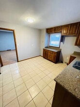 8560 W Villard Ave in Milwaukee, WI - Building Photo - Building Photo