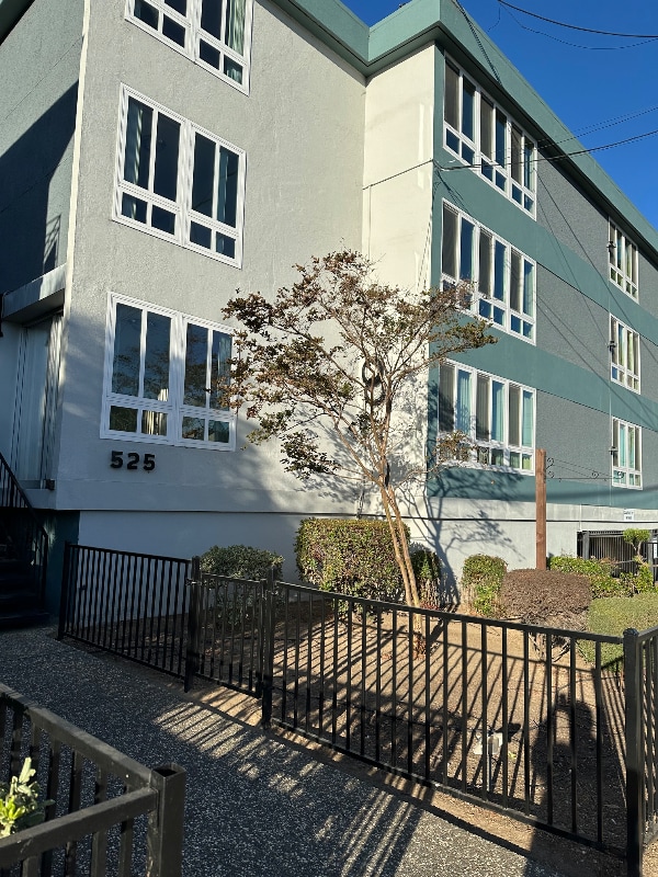 property at 525 N San Mateo Dr