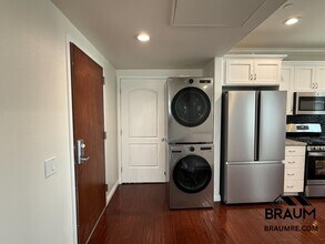 332 S Virgil Ave in Los Angeles, CA - Building Photo - Building Photo