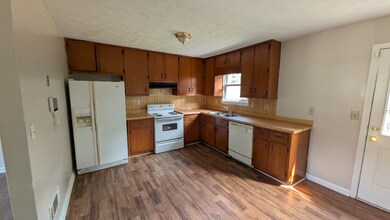 2720 Oxford Ct in Decatur, GA - Building Photo - Building Photo