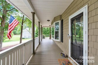 832 Kemp Rd in Mooresville, NC - Building Photo - Building Photo