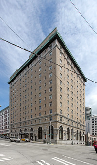 Josephinum Apartments in Seattle, WA - Foto de edificio - Building Photo