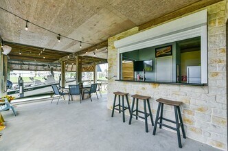 21923 Frio Dr in Galveston, TX - Foto de edificio - Building Photo