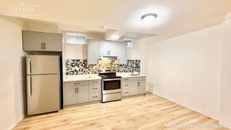 1153 Stag Holw in Oakville, ON - Building Photo