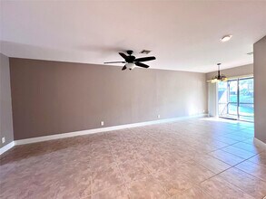 2246 Discovery Cir W in Deerfield Beach, FL - Building Photo - Building Photo