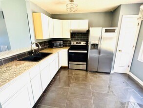 11 Creekfield Ct in Columbia, SC - Building Photo - Building Photo