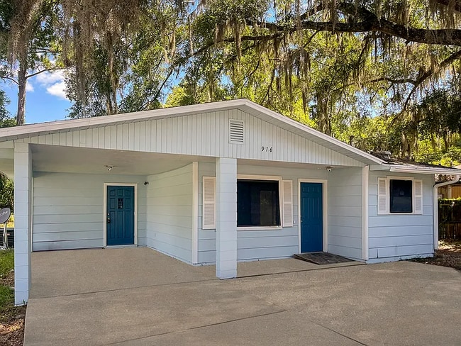 property at 916 NW 7th Ave