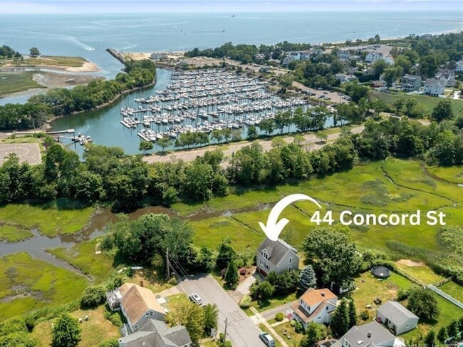 44 Concord St