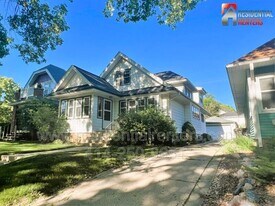 2372 N 61st St in Wauwatosa, WI - Building Photo