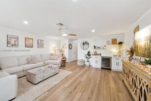 3425 Deer Creek Palladian Cir in Deerfield Beach, FL - Building Photo